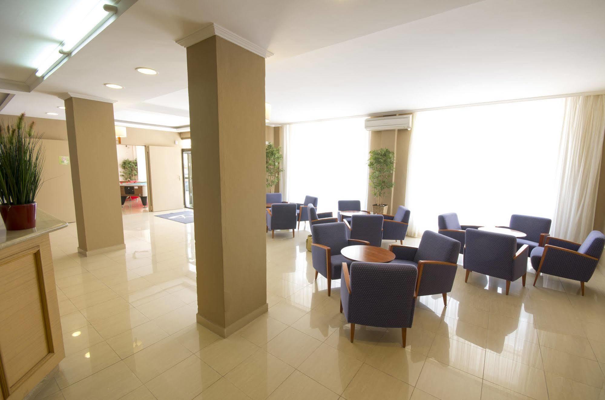 azuLine Hotel Mediterráneo Santa Eulària des Riu Kültér fotó