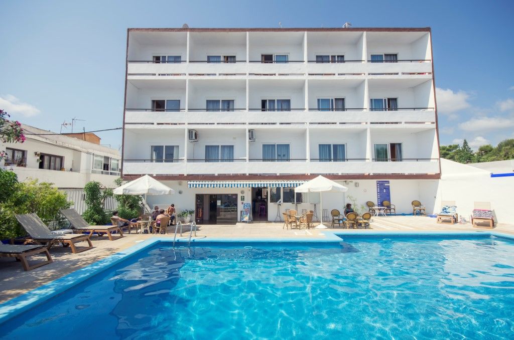 azuLine Hotel Mediterráneo Santa Eulària des Riu Kültér fotó